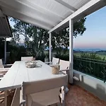 Louke Villa *