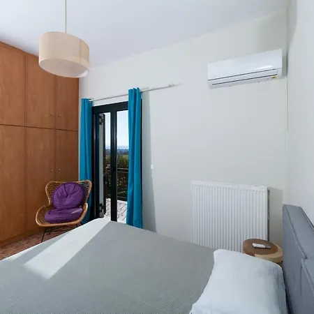 Louke Villa Lixouri