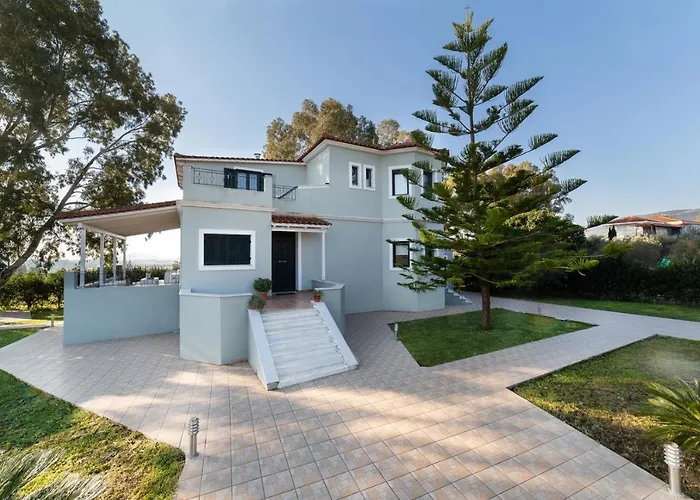 Louke Villa Lixouri